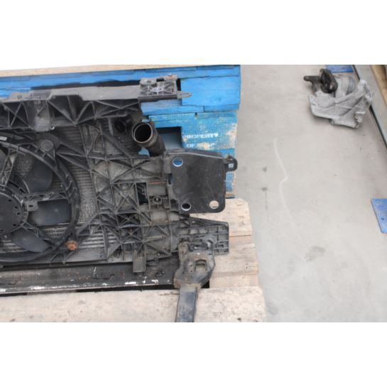 Pas przedni z chłodnicami Renault 752100004R