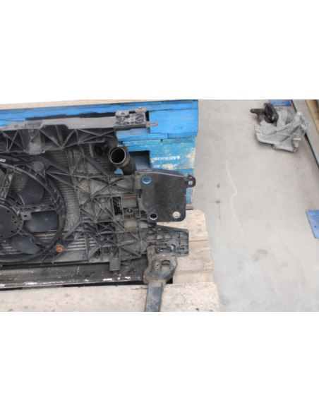 Pas przedni z chłodnicami Renault 752100004R