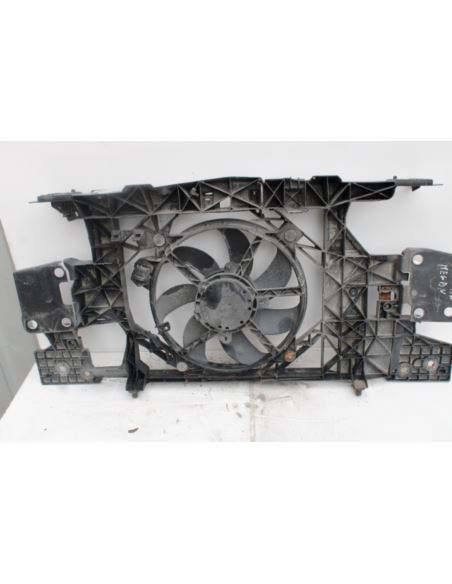 Pas przedni z wentylatorem Renault 752100004R
