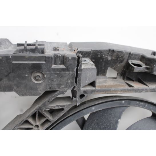 Pas przedni z wentylatorem Renault 752100004R