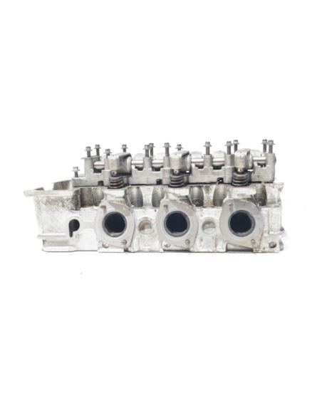 Głowica cylindrów silnika Mercedes W210