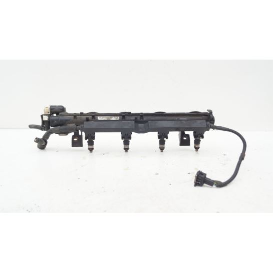 Listwa wtryskowa wtrski Ford FIESTA MK7 1.25B 1.4B