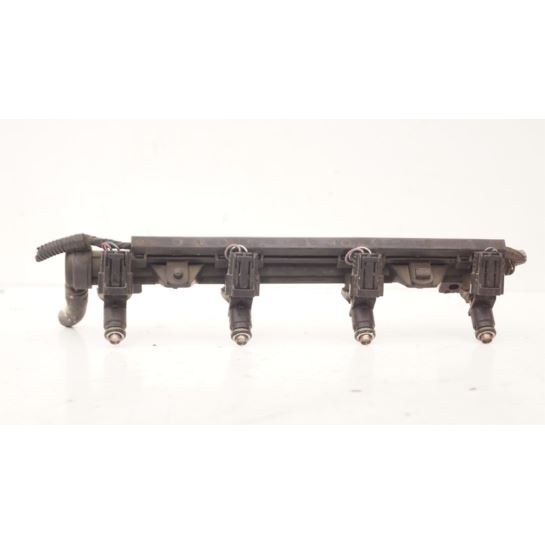 Listwa wtryskowa wtryski Seat Skoda 1.4 16V