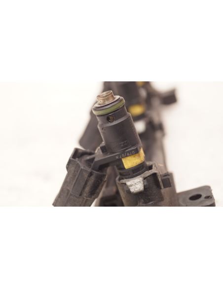 Listwa wtryskowa wtryski Seat Skoda 1.4 16V
