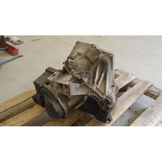 Skrzynia biegów Ford FIESTA 1.6 TDCI 8A6R7002FA