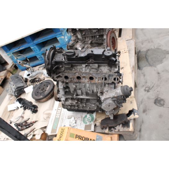 Silnik słupek bez osprzętu Ford Peugeot 1.4 E-HDI