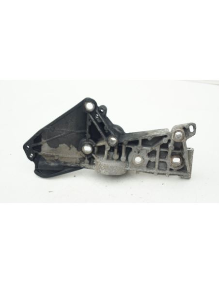 Wspornik alternatora Renault Nissan Dacia