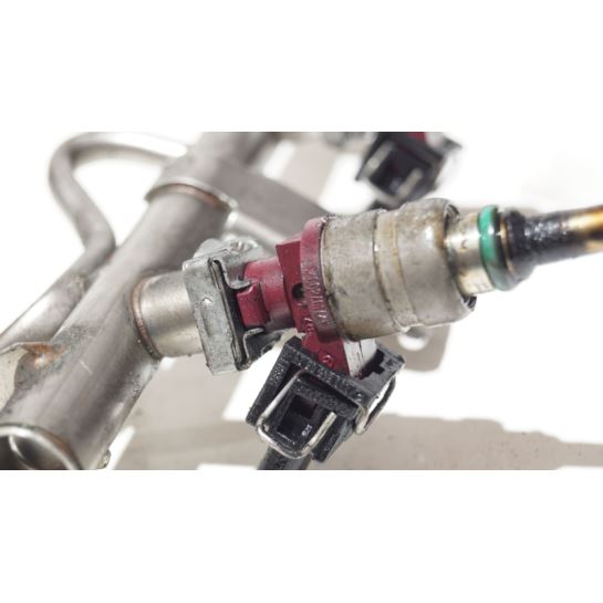 Listwa wtryskowa Mercedes C CL203 1.8 KOMPRESOR