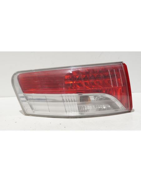 Lampa tylna lewa Toyota AVENSIS T27 09-11