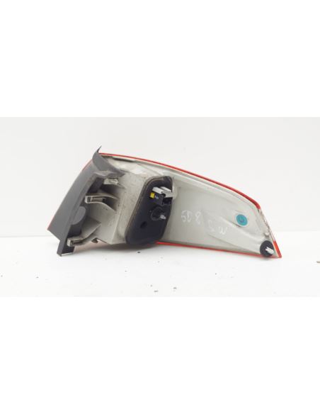 Lampa tylna lewa w błotnik Peugeot 508 9686779580