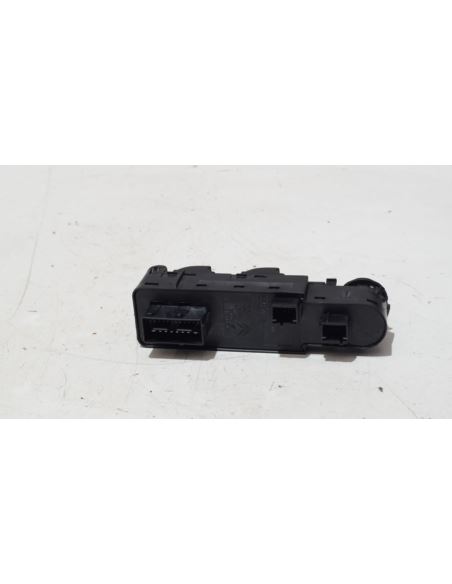 Przełącznik szyblusterek Peugeot 508 98026370ZD