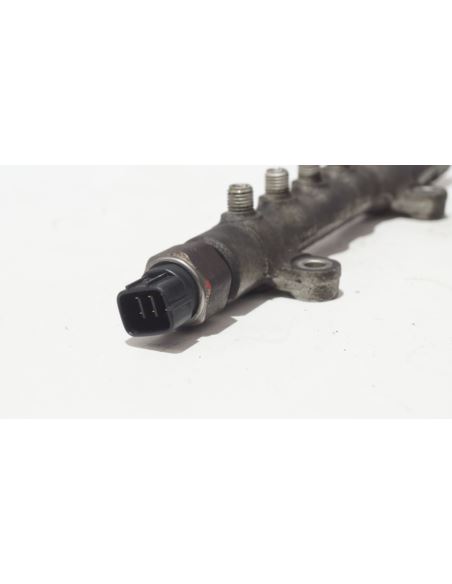 Listwa wtryskowa Toyota AVENSIS T27 2.0 D4D