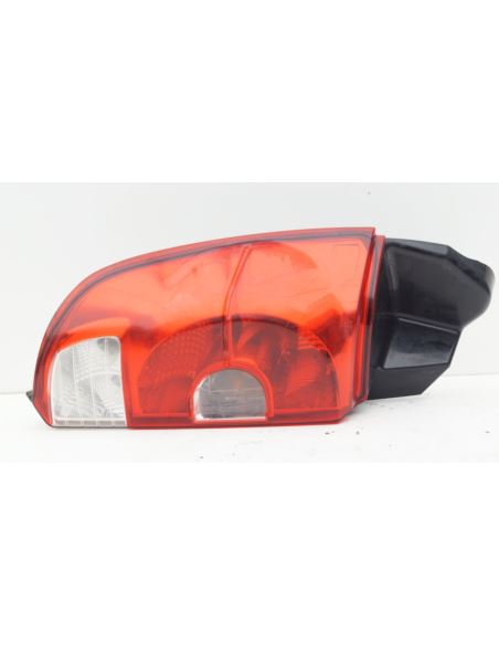 Lampa tylna lewa Mitsubishi Colt VI 8330A481