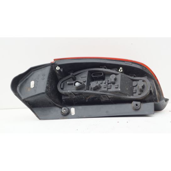 Lampa tylna lewa Mitsubishi Colt VI 8330A481