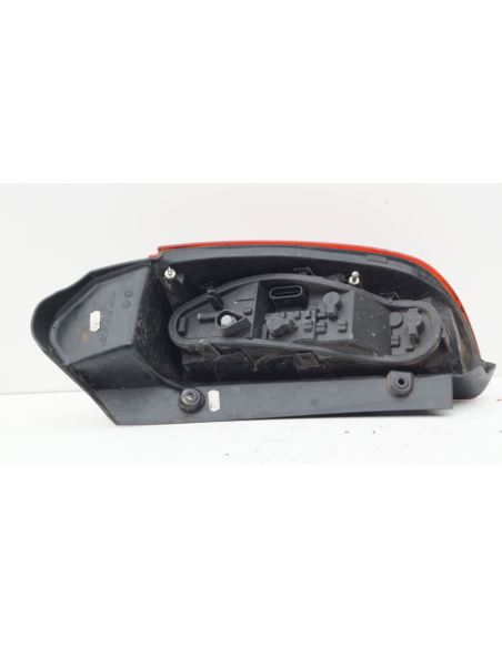 Lampa tylna lewa Mitsubishi Colt VI 8330A481
