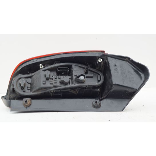 Lampa tylna prawa 8330A482 Mitsubishi Colt VI