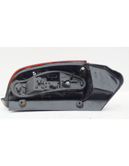Lampa tylna prawa 8330A482 Mitsubishi Colt VI