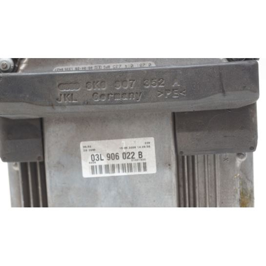 Komputer sterownik ECU Audi A4 A5 D8