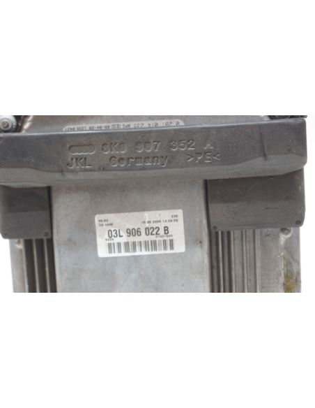 Komputer sterownik ECU Audi A4 A5 D8