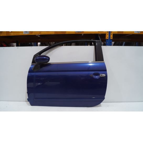 Drzwi lewe szyba klamka Fiat 500 3D lakier 599A