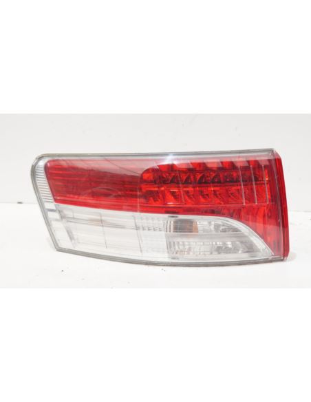 Lampa tylna lewa Toyota AVENSIS III T27