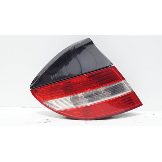 Lampa tylna lewa Mercedes CLC CL203 A2038204764