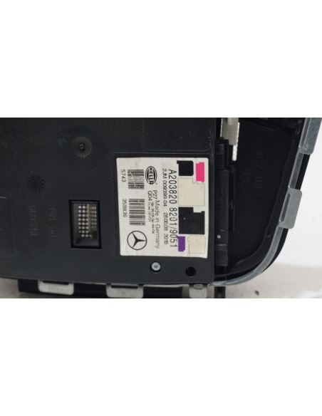 Lampka oświetlenia kabiny Mercedes CLC W203