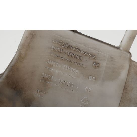 Zbiornik spryskiwaczy Ford KUGA MK1 3M51-13K163-AC