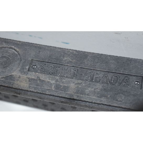 Absorber zderzaka przedniego Nissan MICRA K14