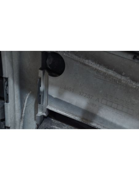 Zderzak przedni Ford Focus MK3