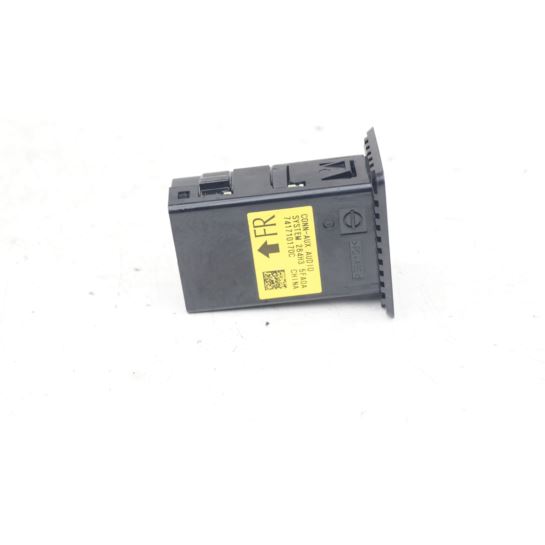 Gniazdo USB AUX Nissan MICRA K14 284H35FA0A