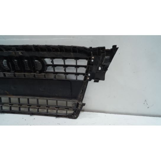Atrapa grill zderzak przedni AUDI A4 B8 8K0853651