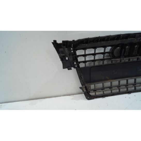 Atrapa grill zderzak przedni AUDI A4 B8 8K0853651