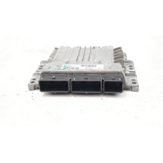 Komputer silnika ECU Nissan JUKE F15 1.5d 23710108