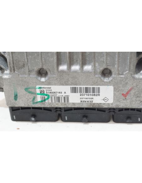 Komputer silnika ECU Nissan JUKE F15 1.5d 23710108