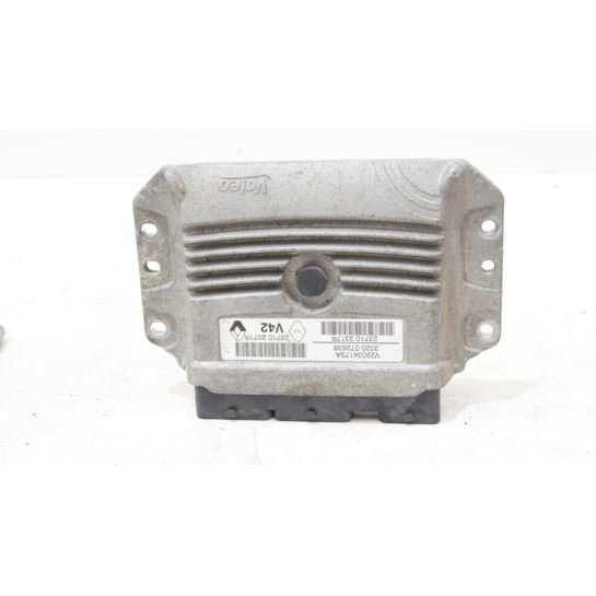 Komputer sterownik silnika Renault CLIO IV