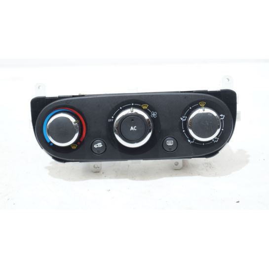 Panel nawiewu klimatyzacji Renault CLIO IV