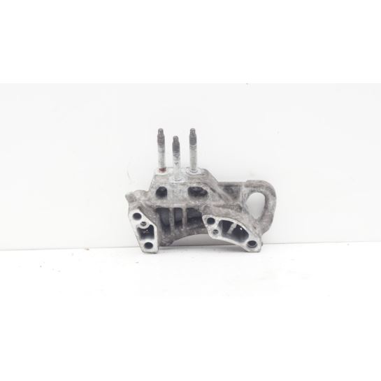 Wspornik silnika Ford Fiesta MK7 7V2Q-6030-AA