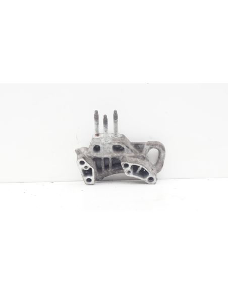 Wspornik silnika Ford Fiesta MK7 7V2Q-6030-AA