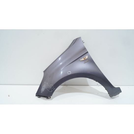Błotnik przedni lewy Hyundai i20 08-12 lakier 2e