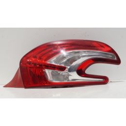 Lampa tylna prawa Peugeot 208 9672628380-02