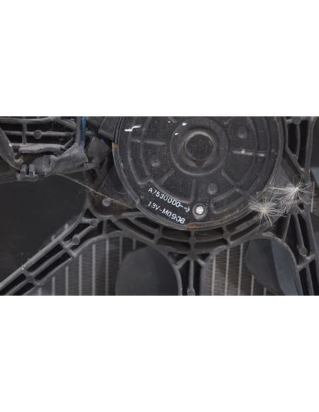 Wentylator chłodnica zbiornik Nissan JUKE F15