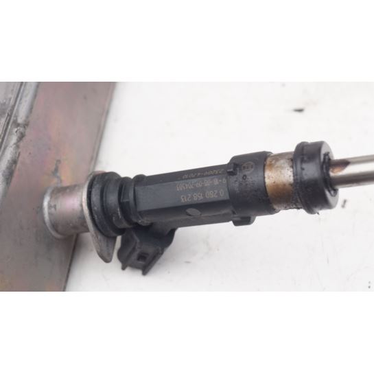 Listwa wtryskowa wtryski Toyota Yaris Auris 1.33