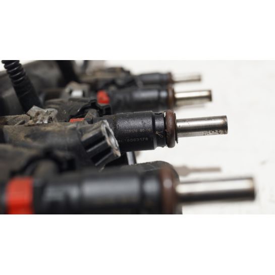 Listwa wtryskowa wtryski Peugeot 1.6 VTI MINI