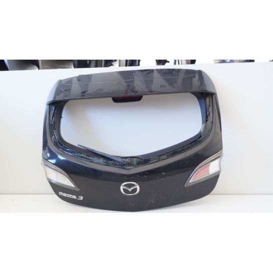 Klapa bagażnika z lampami Mazda 3 BL