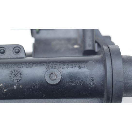 Obudowa termostat Ford Peugeot Volvo 1,6 D2 HDI