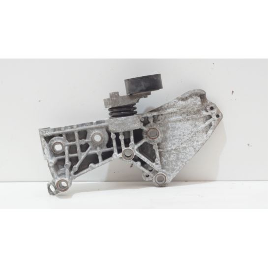 Wspornik alternatora rolka Renault Nissan Dacia