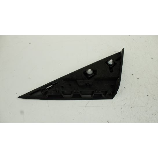 Trójkąt błotnika prawy Peugeot 3008 96842432XY