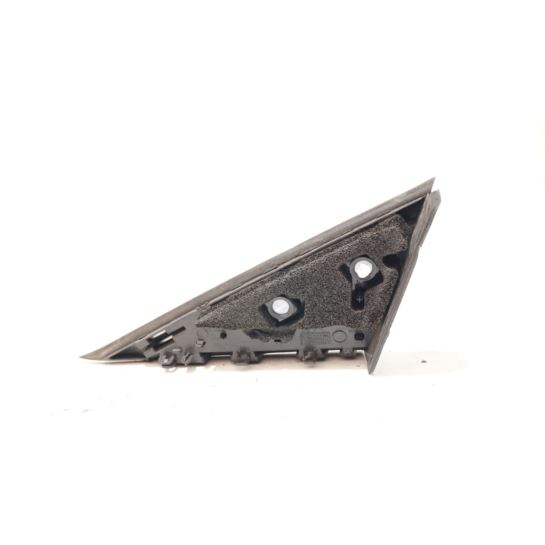 Trójkąt błotnika prawy Peugeot 3008 96842432XY