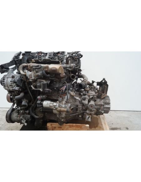 Silnik kompletny skrzynia Toyota YARIS II1.4 D4D
